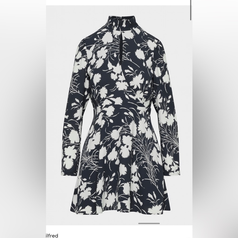 Aritzia Wilfred Lola Dress Size 10